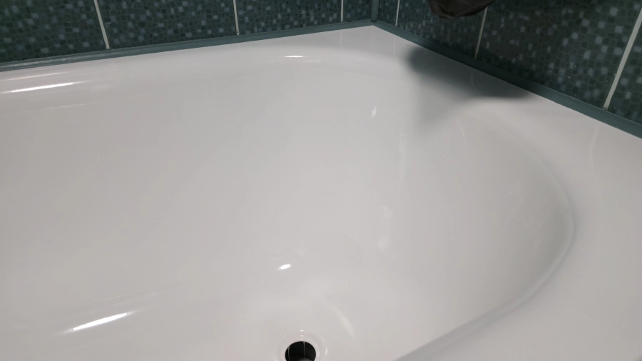 Efekt połysku na wannie po renowacji jak-nowa.pl