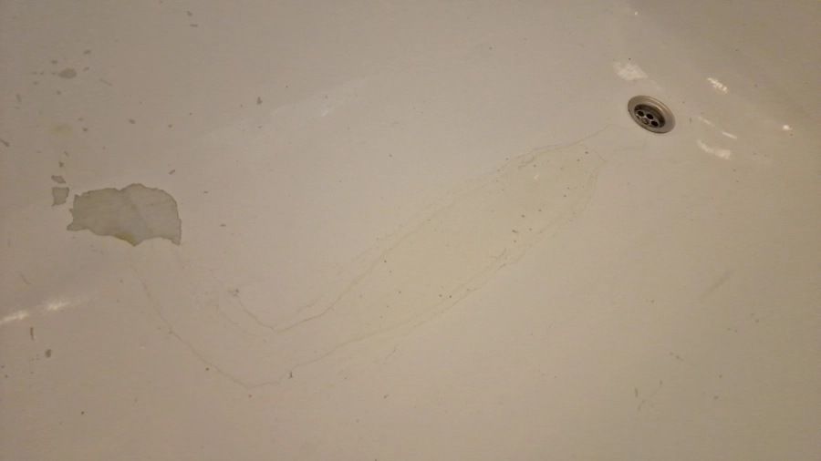 Przykład nierównego dna po zastosowaniu powłoki THS