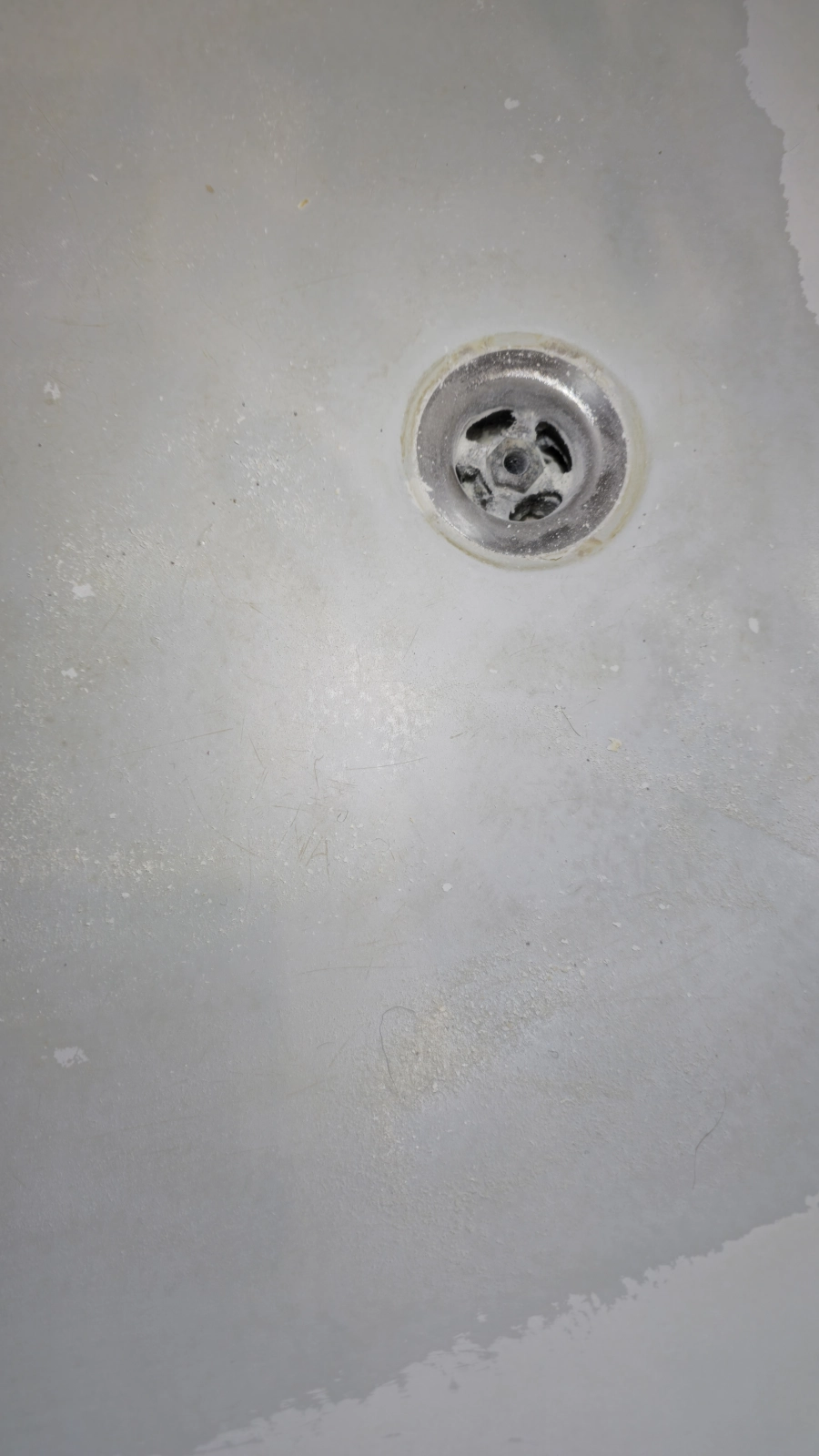 Miejscowe ogniska rdzy po renowacji natryskowej THS